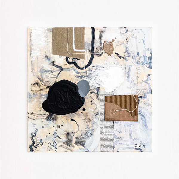 Abstract Painting - Original Wall Art – Oil & Acrylic on Canvas – Minimalist Contemporary Abstract Wall Art – Mit II (16"x16" | 40x40cm)