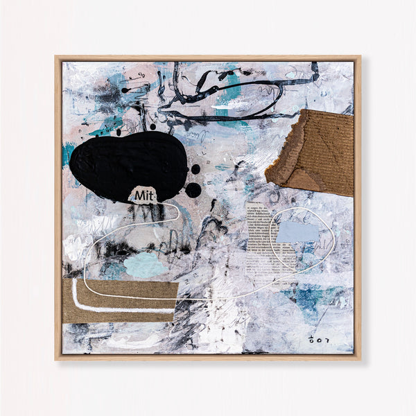 Abstract Painting - Original Wall Art – Oil & Acrylic on Canvas – Minimalist Contemporary Abstract Wall Art – Mit I (16"x16" | 40x40cm)