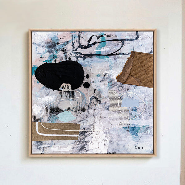 Abstract Painting - Original Wall Art – Oil & Acrylic on Canvas – Minimalist Contemporary Abstract Wall Art – Mit I (16"x16" | 40x40cm)