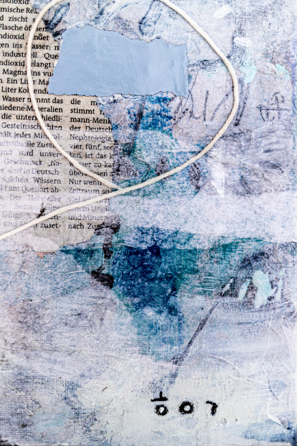 Abstract Painting - Original Wall Art – Oil & Acrylic on Canvas – Minimalist Contemporary Abstract Wall Art – Mit I (16"x16" | 40x40cm)