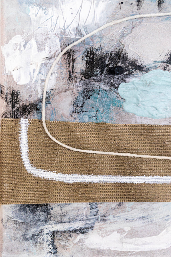 Abstract Painting - Original Wall Art – Oil & Acrylic on Canvas – Minimalist Contemporary Abstract Wall Art – Mit I (16"x16" | 40x40cm)